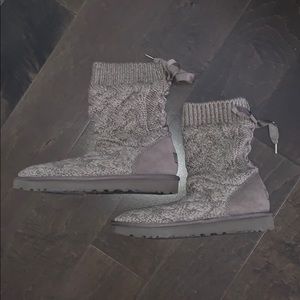 BRAND NEW UGG ISLA BOOTS!